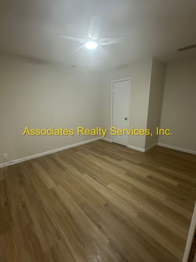 Building Photo - Remodeled 4BD/2BA Home with Den in Northwood!