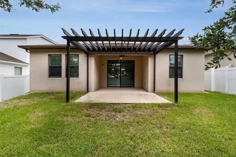 Building Photo - 803 Arbor Pointe Ave