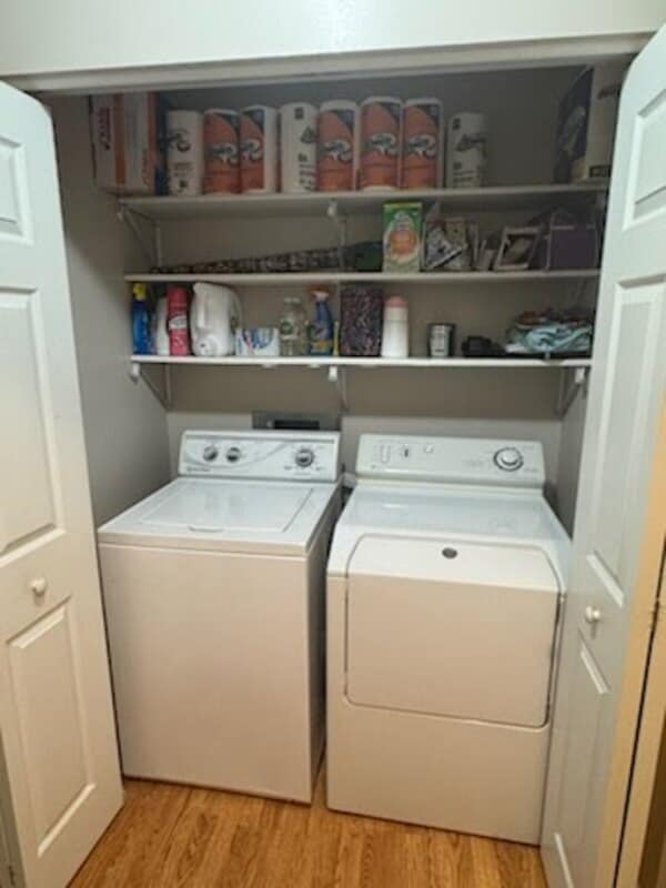 Building Photo - 322 N Ferne Clyffe Rd