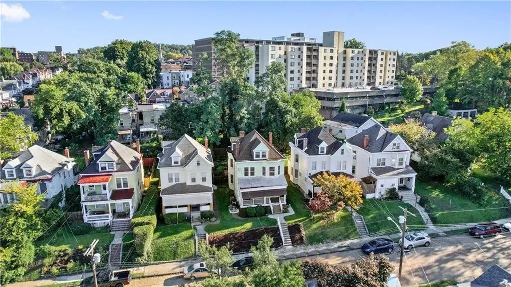 Building Photo - 937 Jackman Ave