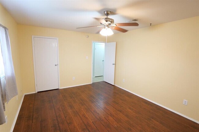 Building Photo - 14519 Louetta Rd