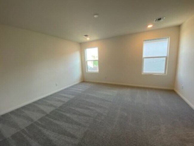 Building Photo - Gorgeous 4 bedroom ENERGY STAR certified 2...
