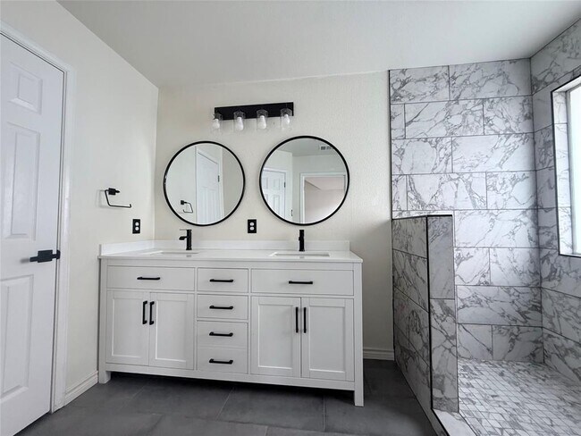 Building Photo - 428 River Crossing Trail