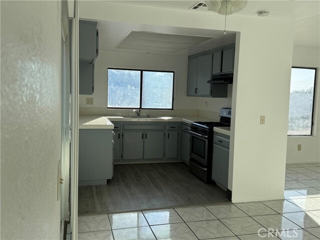 Building Photo - 38659 Angele Trumpet Ct