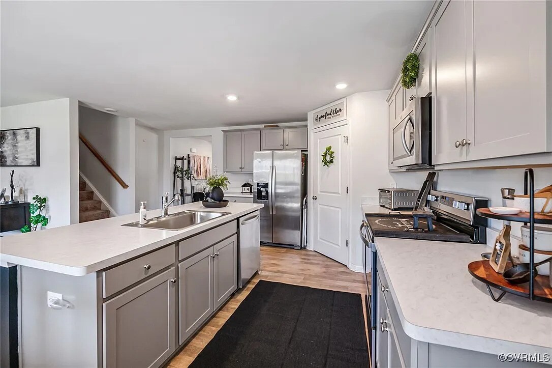 Building Photo - 7980 Uplands Dr