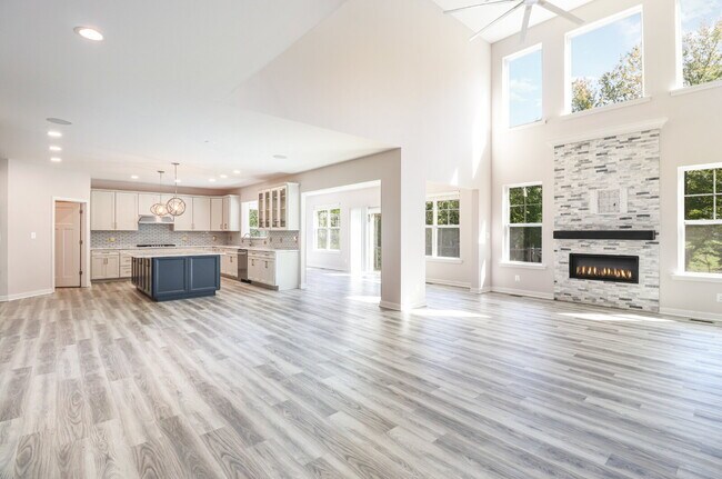 Building Photo - Now Available for Lease – Executive Home i...