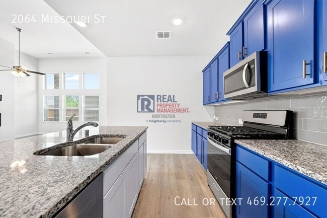 Building Photo - 2064 Missouri St