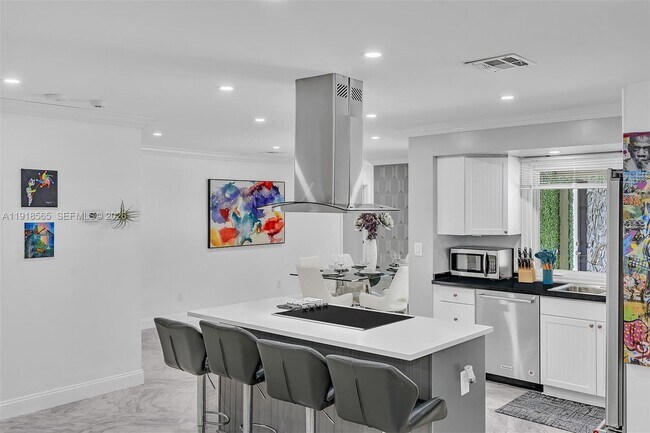 Building Photo - 2191 SW 27th Ln