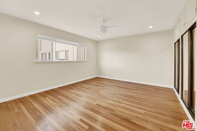 Building Photo - 433 Ocean Ave