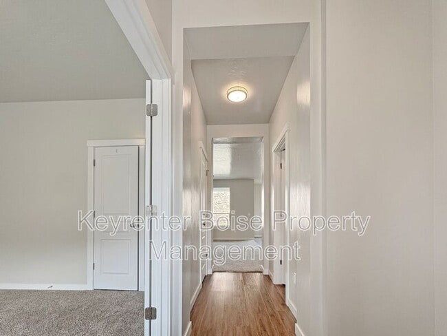 Building Photo - 2466 E Stella Dr