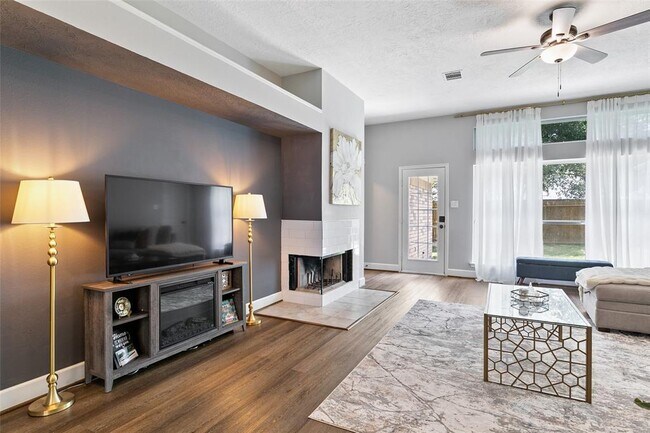 Building Photo - 4706 Wynnview Dr