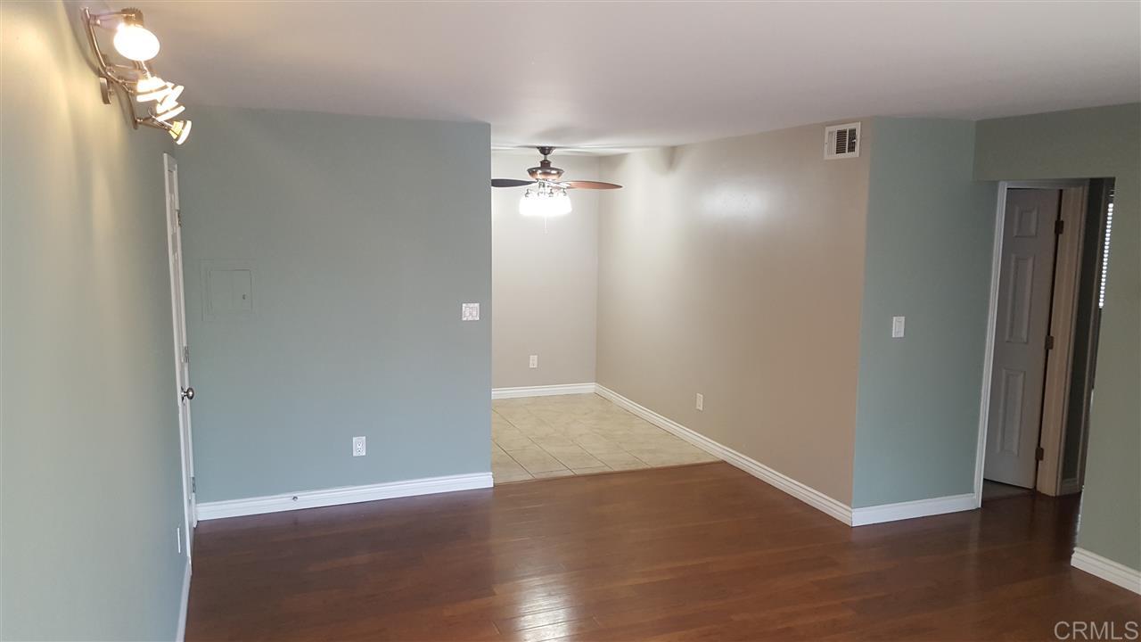 Building Photo - 1386 E Madison Ave