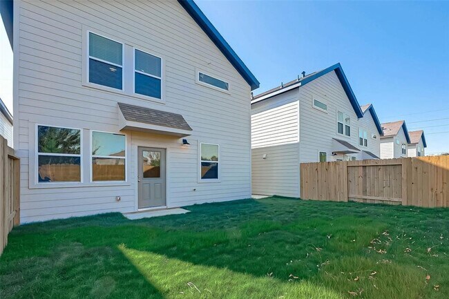 Building Photo - 3510 Contempo Dr