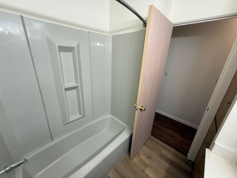 Building Photo - 1725 Elmwood Ln