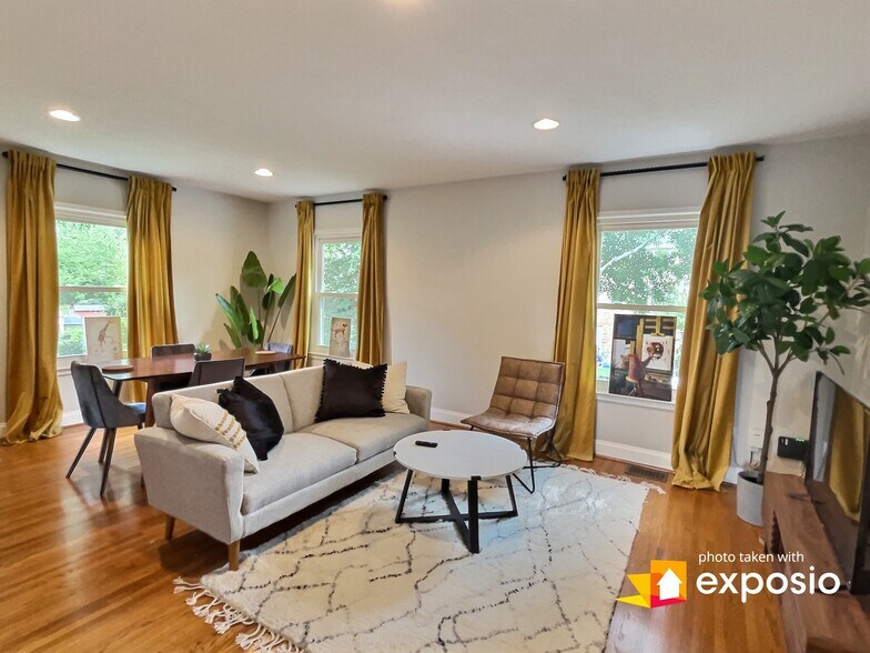Building Photo - 13724 Penwith Ct