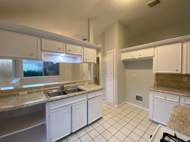 Building Photo - 20074 S Navaho Trail