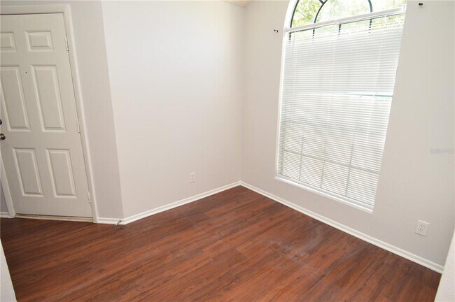 Building Photo - 8630 Mallard Reserve Dr