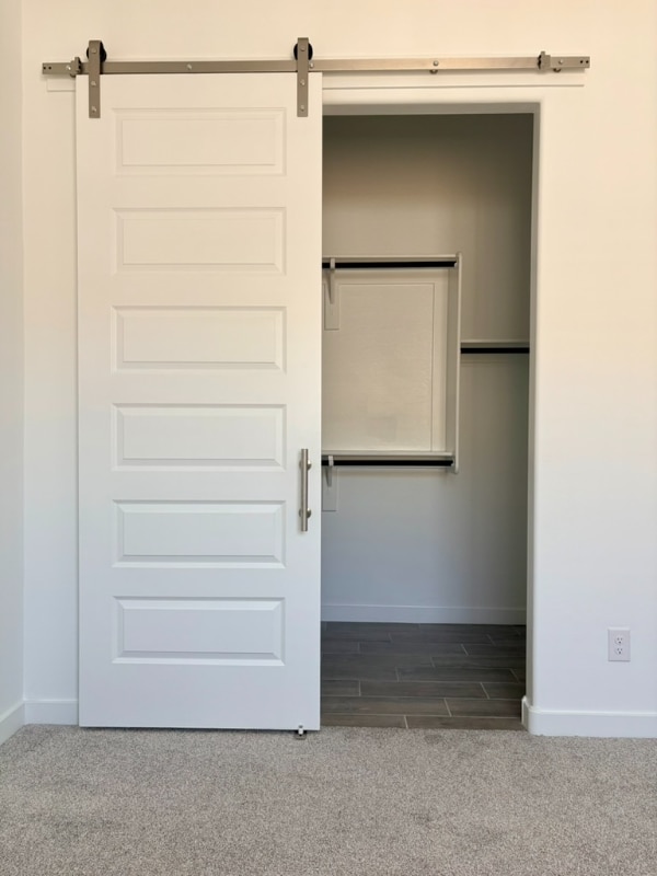 Building Photo - 456 S Jacana Ln