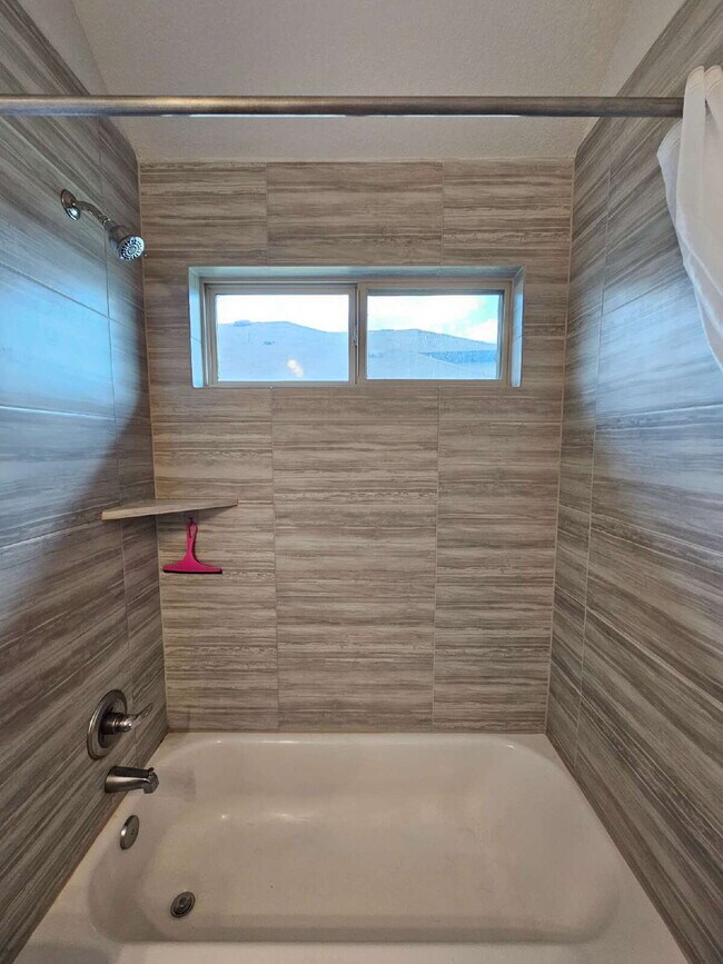Building Photo - Gorgeous First Time Rental, 4 bed, 3 full bath with flex room which could be used as a 5th bedroo...