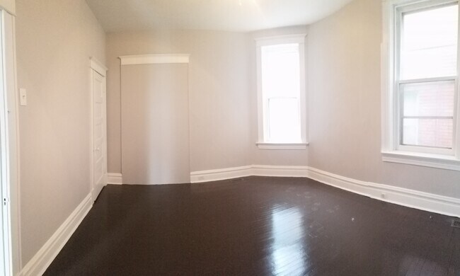 Building Photo - 3116 Keokuk St