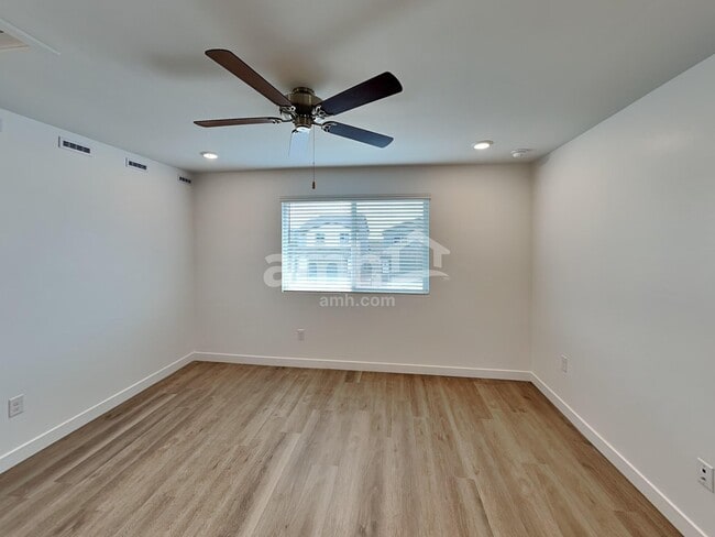 Building Photo - 9709 N Rancho Lozano