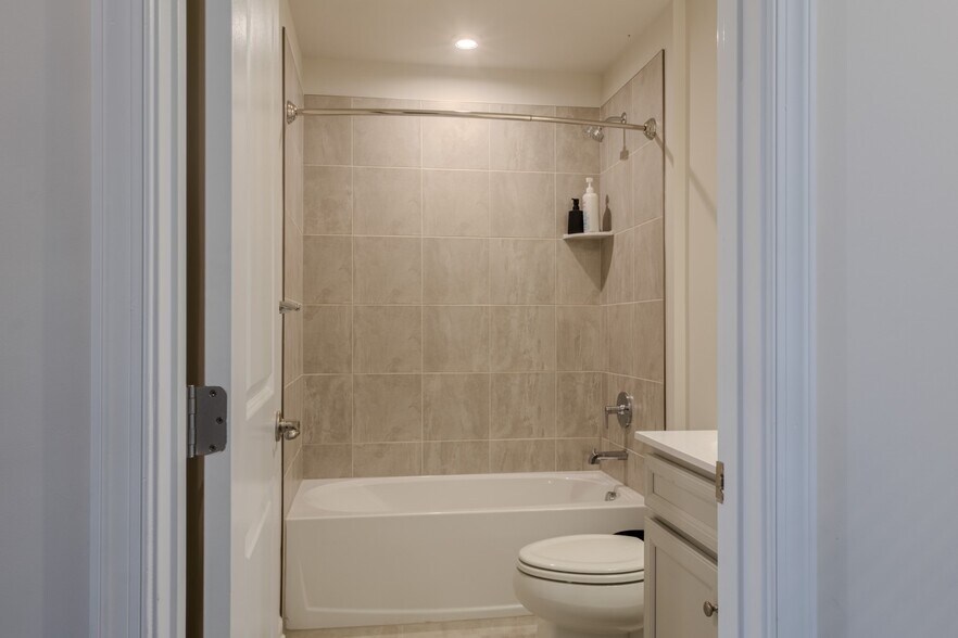 Building Photo - 8679 Stevenson Ln