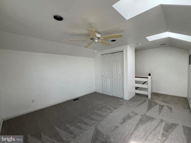 Building Photo - 865 Durant Ct