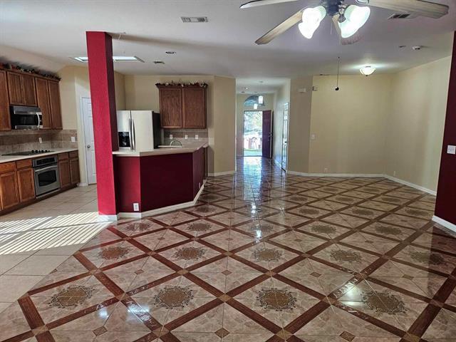 Building Photo - 4036 Glenwyck Dr E