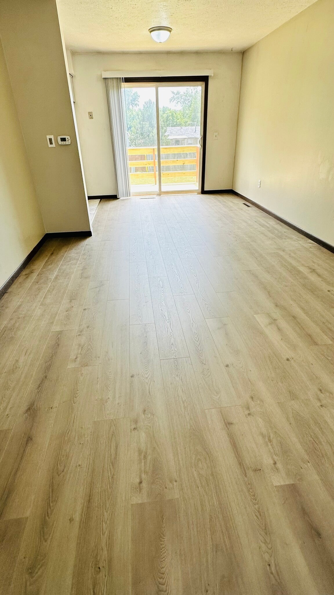 Building Photo - 2611 W 60th St