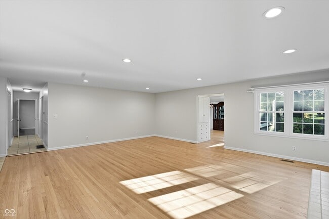 Building Photo - 2922 E Smoky Row