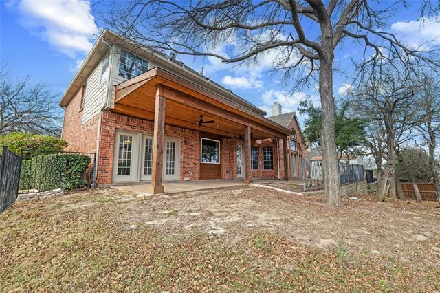 Building Photo - 715 Lakeway Dr