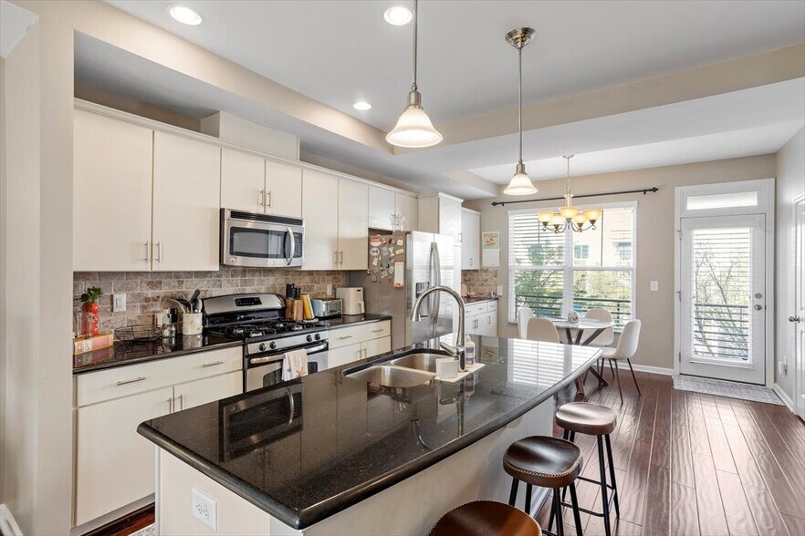 Building Photo - 1427 Crafton Way