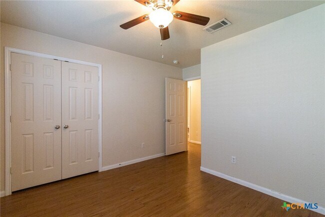 Building Photo - 2203 Love Rd