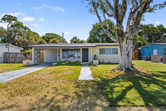 Building Photo - 20 NE 17th Ave