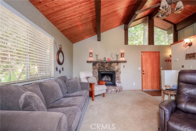 Building Photo - 828 Fern Dr