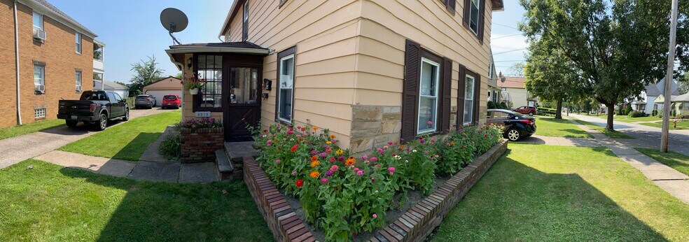 Building Photo - 4919 Behrwald Ave