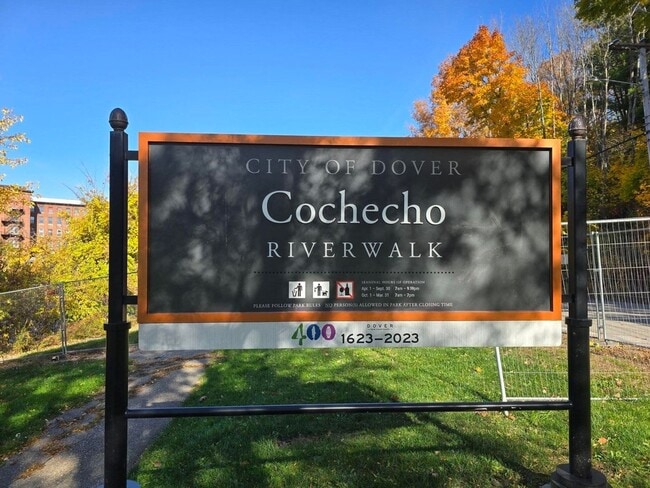 Building Photo - Stylish 2-Bedroom Condo in Dover| Utilities Included| Showings Coming Soon!