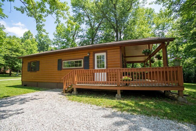 Building Photo - 343 Knob Hl Cir