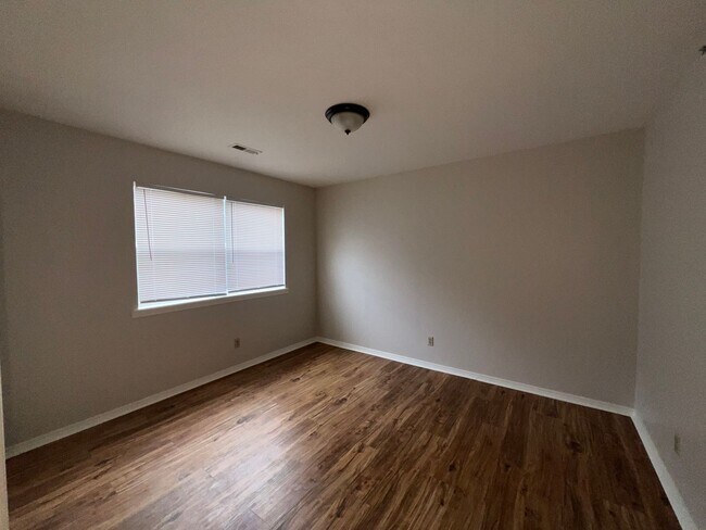 Building Photo - 428 Kays Ln