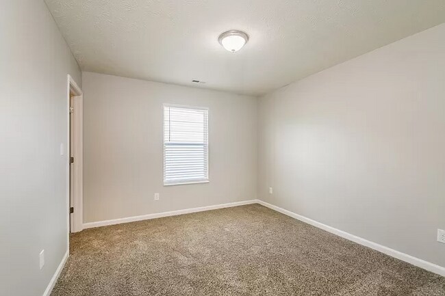 Building Photo - 1368 W Wyndstone Way