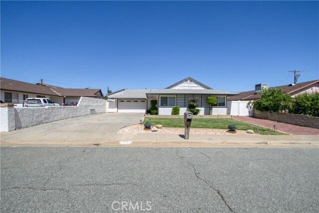 Building Photo - 1034 Thompson Ave