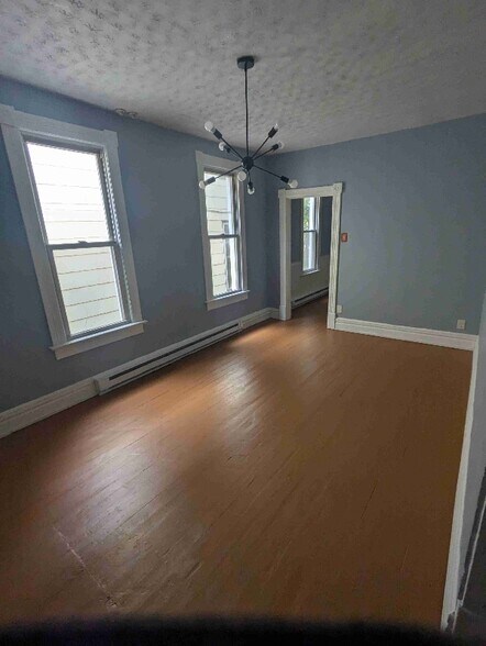 Primary Photo - 515 Waldo St