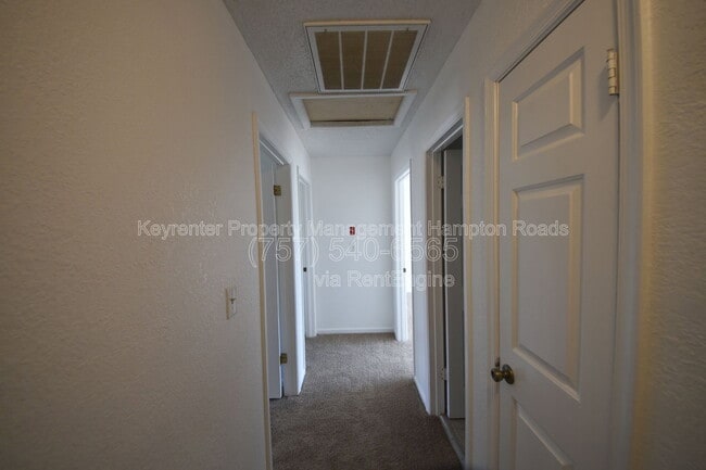 Building Photo - 701 Nottaway Dr