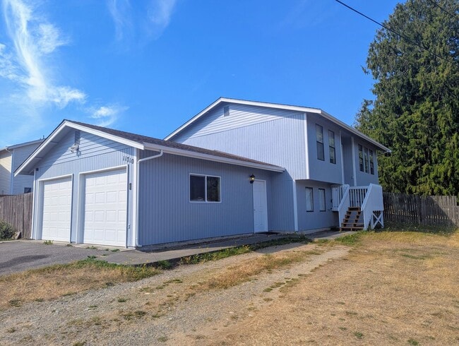 Primary Photo - 4Bd/1.75Ba Everett House