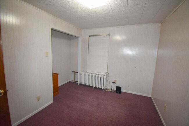 Building Photo - Large Home in Loganton with 1 Car Garage!
