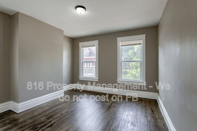 Building Photo - 800 E 33rd St