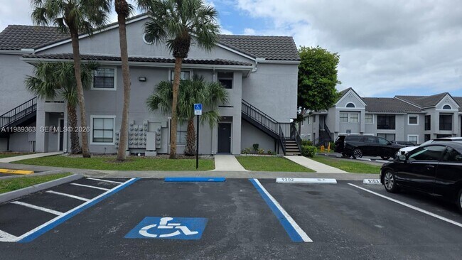 Building Photo - 15051 SW 103rd Ln