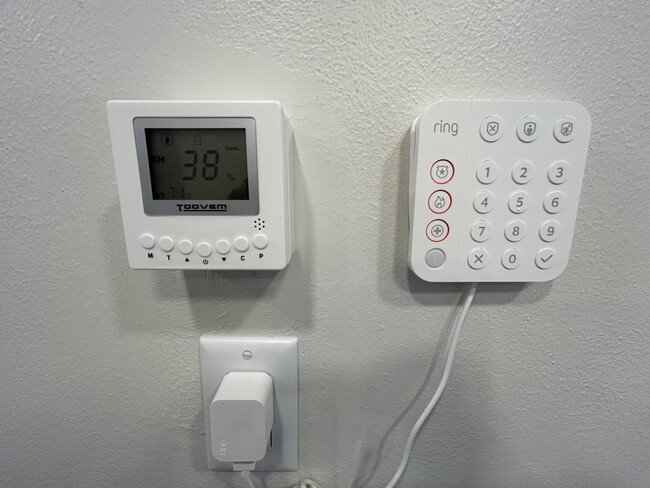 Building Photo - 1810 Logan St