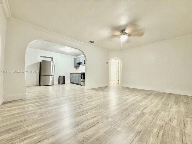 Building Photo - 729 NW 114th St