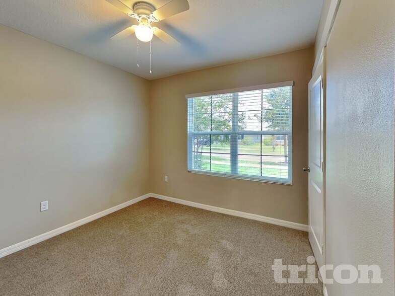 Building Photo - 10212 Cloudburst Ct